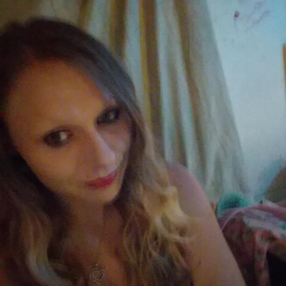 Meet your Posher, Kimberly - Picture 1 of 1